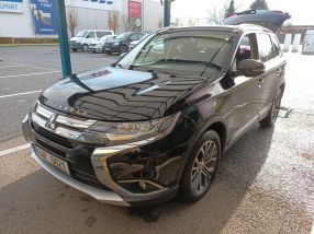 Mitsubishi Outlander - 2016