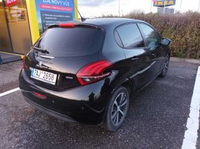 Peugeot 208 - 2017