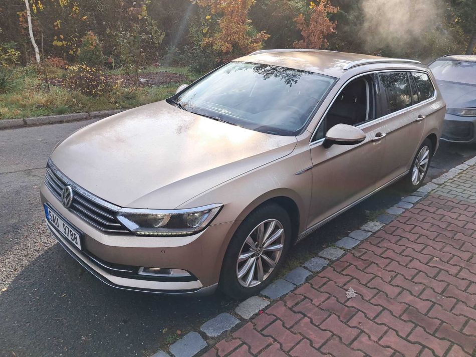 Volkswagen Passat - 2016