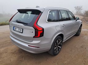 Volvo XC90 - 2025