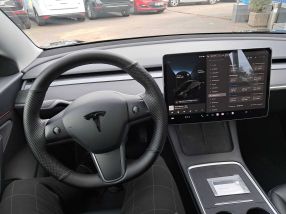 Tesla Model 3 - 2020