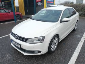 Volkswagen Jetta - 2012