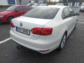 Volkswagen Jetta - 2012