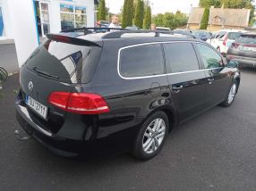 Volkswagen Passat - 2011