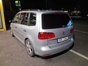 Volkswagen Touran - 2012
