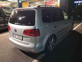 Volkswagen Touran - 2012