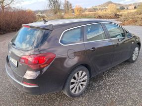 Opel Astra - 2014