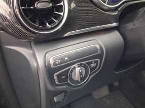 Mercedes-Benz V - 2022