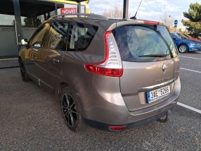 Renault Grand Scenic - 2012