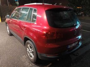 Volkswagen Tiguan - 2012
