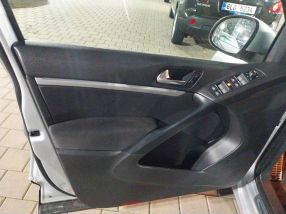 Volkswagen Tiguan - 2016