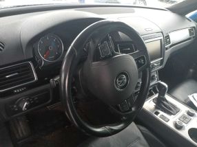 Volkswagen Touareg - 2015