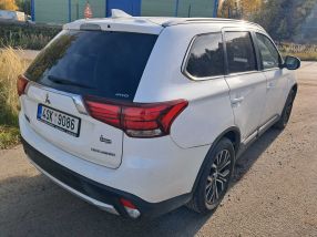 Mitsubishi Outlander - 2018