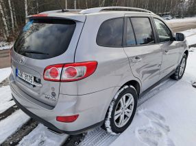 Hyundai Santa Fe - 2011