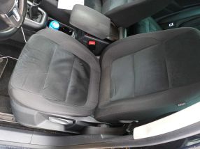 Volkswagen Tiguan - 2012