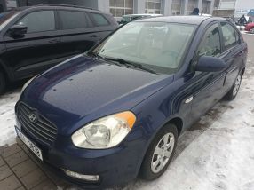 Hyundai Accent - 2009