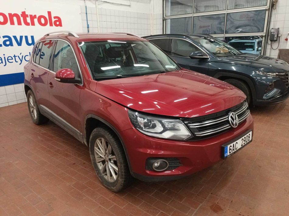 Volkswagen Tiguan - 2014