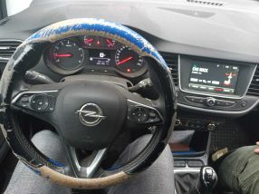 Opel Crossland X - 2018