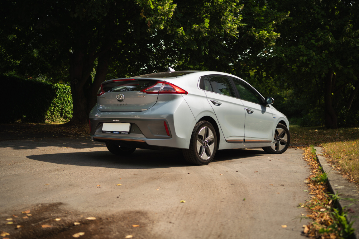 Hyundai Ioniq