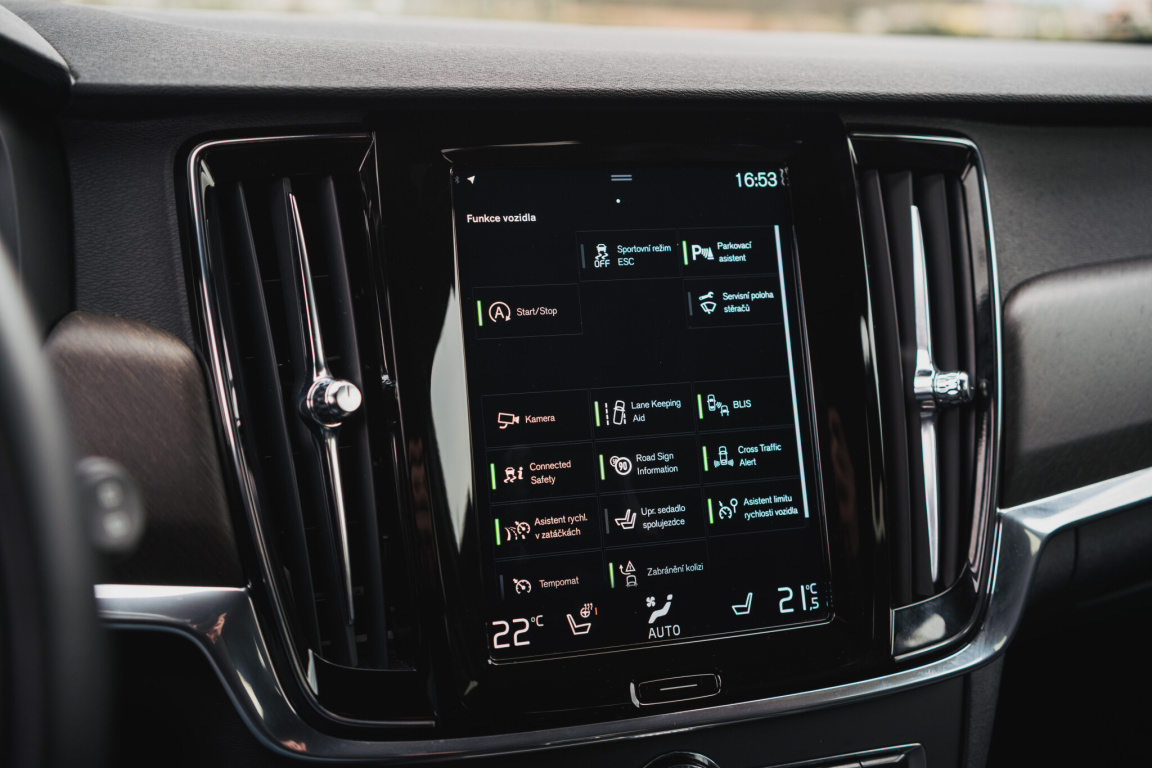 Volvo V90 Cross Country