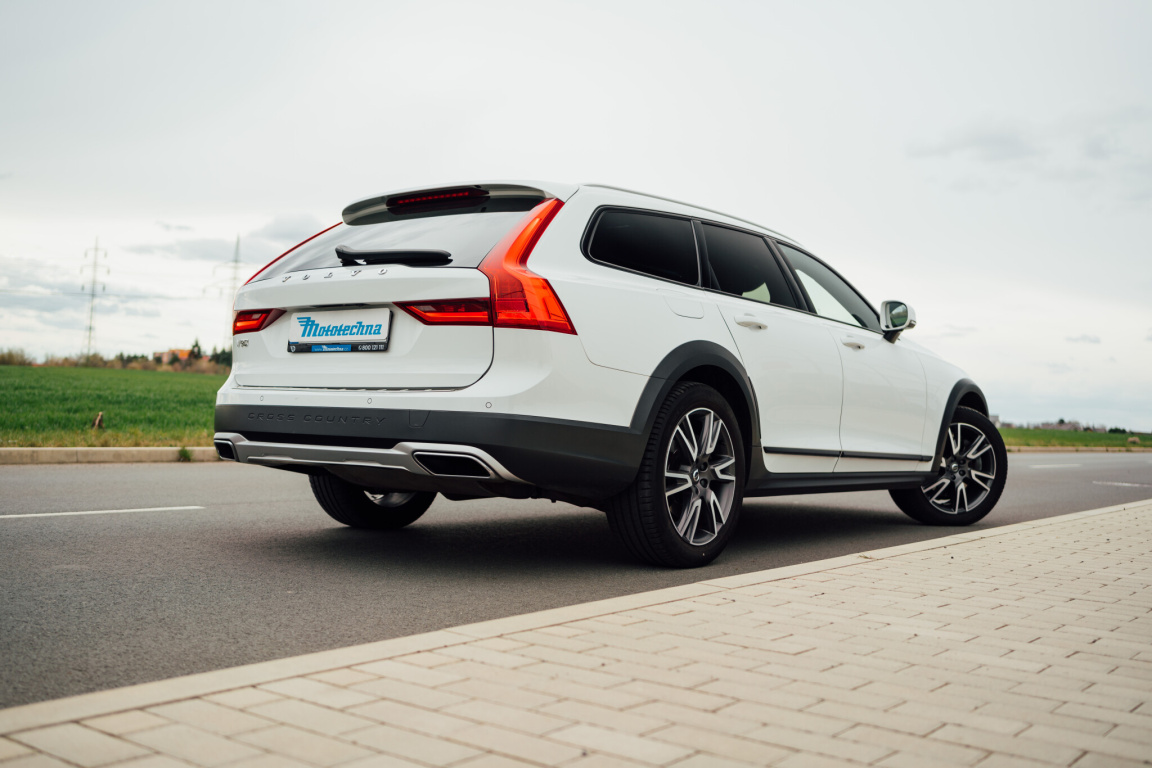 Volvo V90 Cross Country