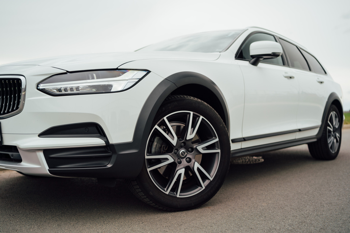 Volvo V90 Cross Country