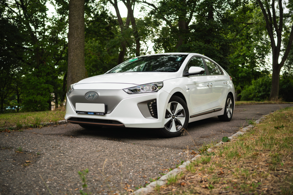 Hyundai Ioniq