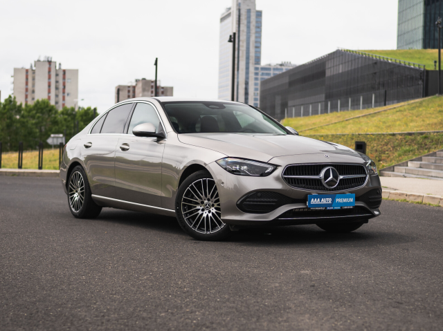 Mercedes-Benz C 2021