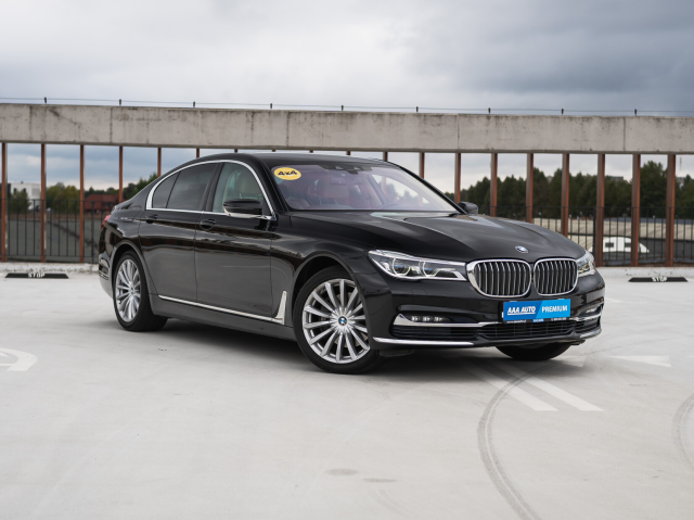 BMW 7 2016