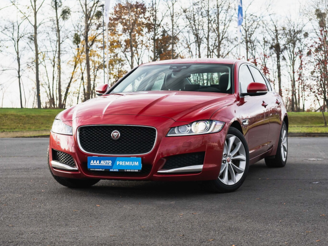 Jaguar XF 2015