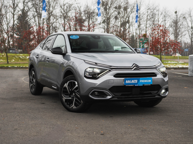 Citroen C4 X 2023