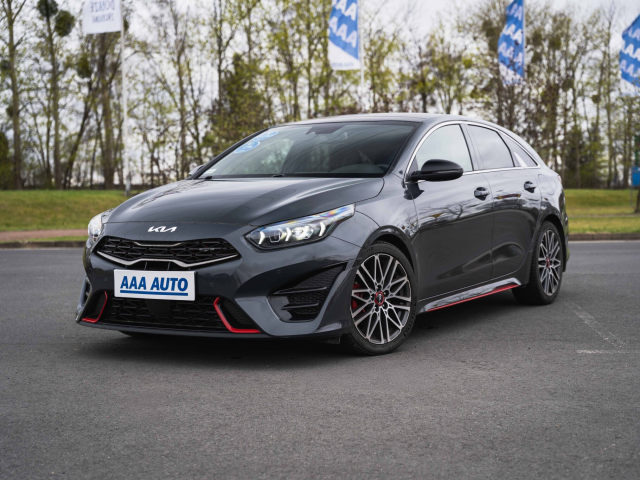 Kia ProCeed 2022