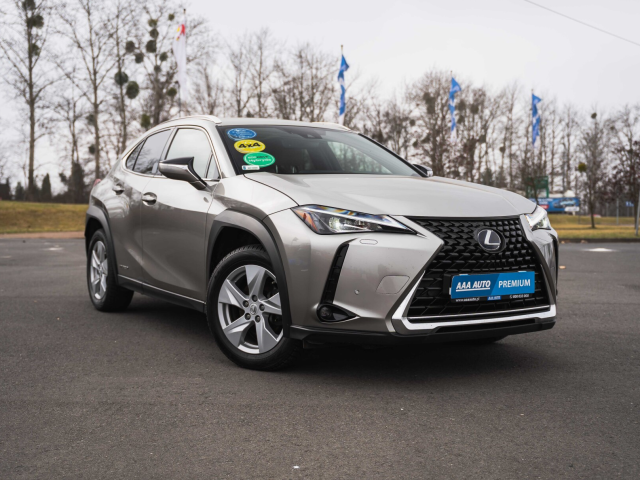Lexus UX 2020