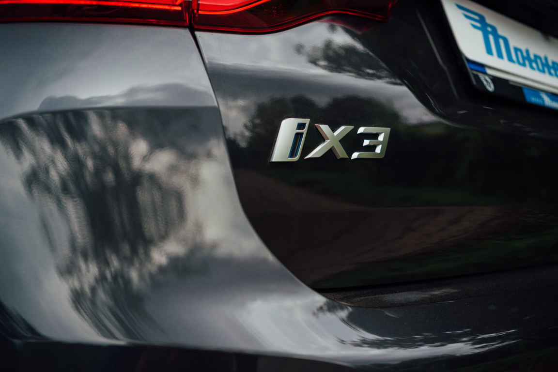 BMW iX3