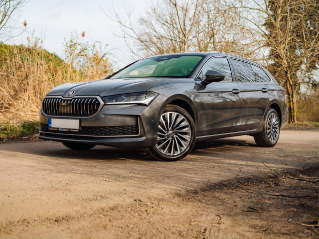 Skoda Superb 2024