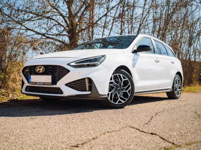 Hyundai i30 2025