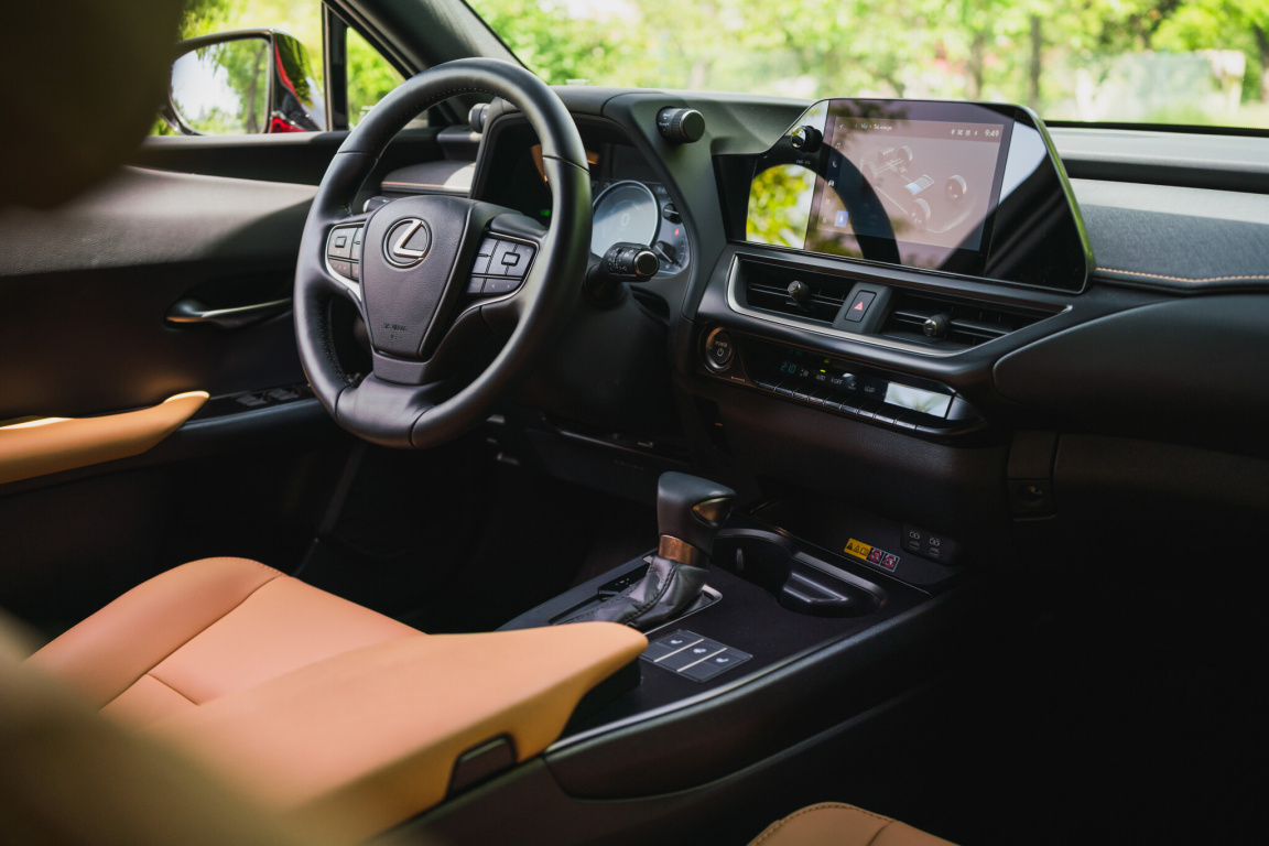 Lexus UX