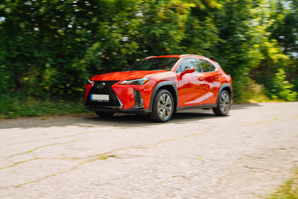 Lexus UX