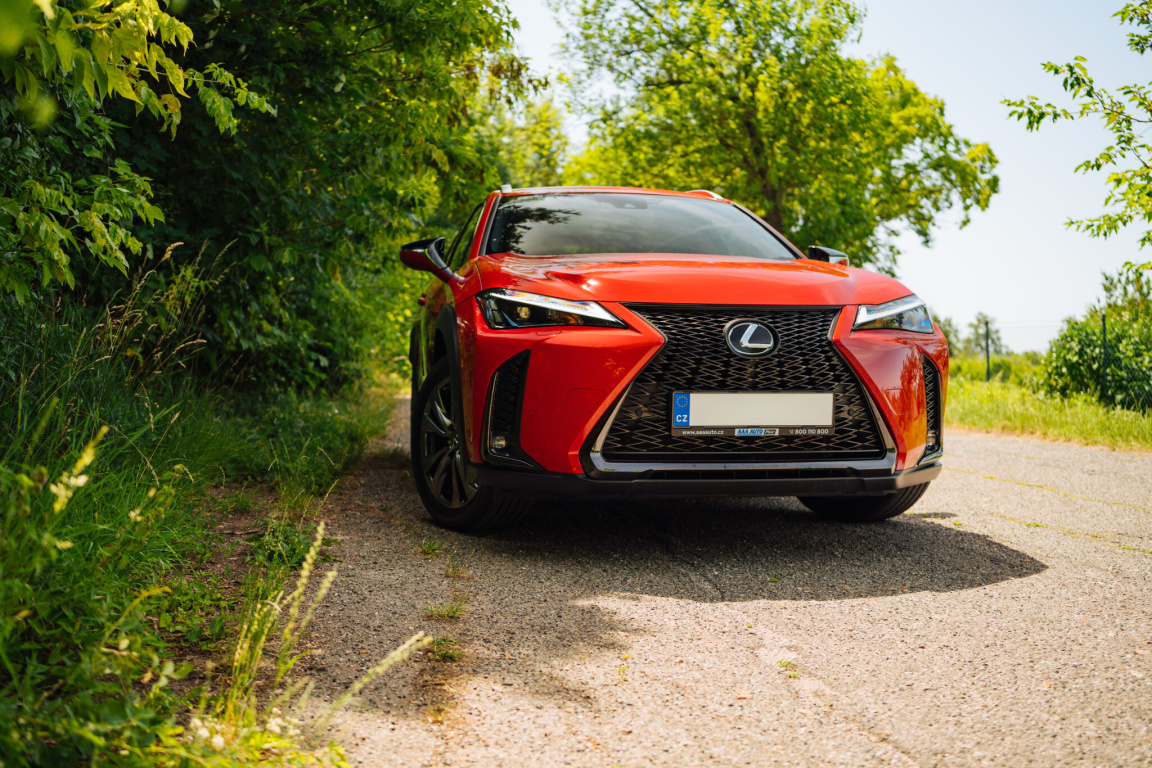 Lexus UX