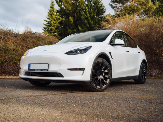 Tesla Model Y 2021