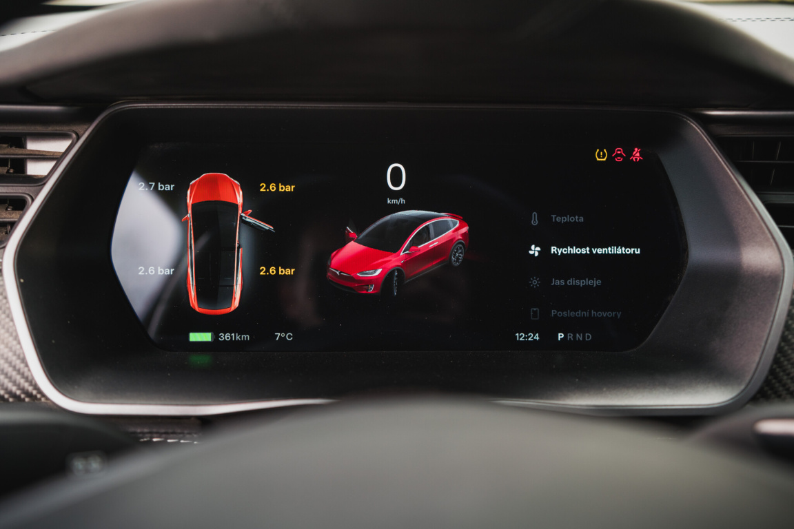 Tesla Model X