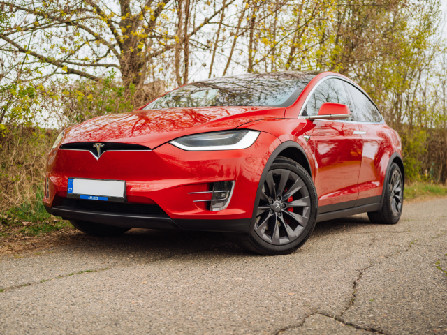 Tesla Model X 2019