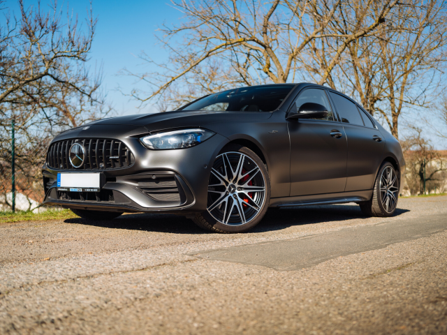 Mercedes-Benz C 2024