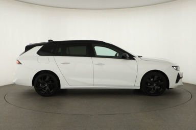 Opel Astra - 2024