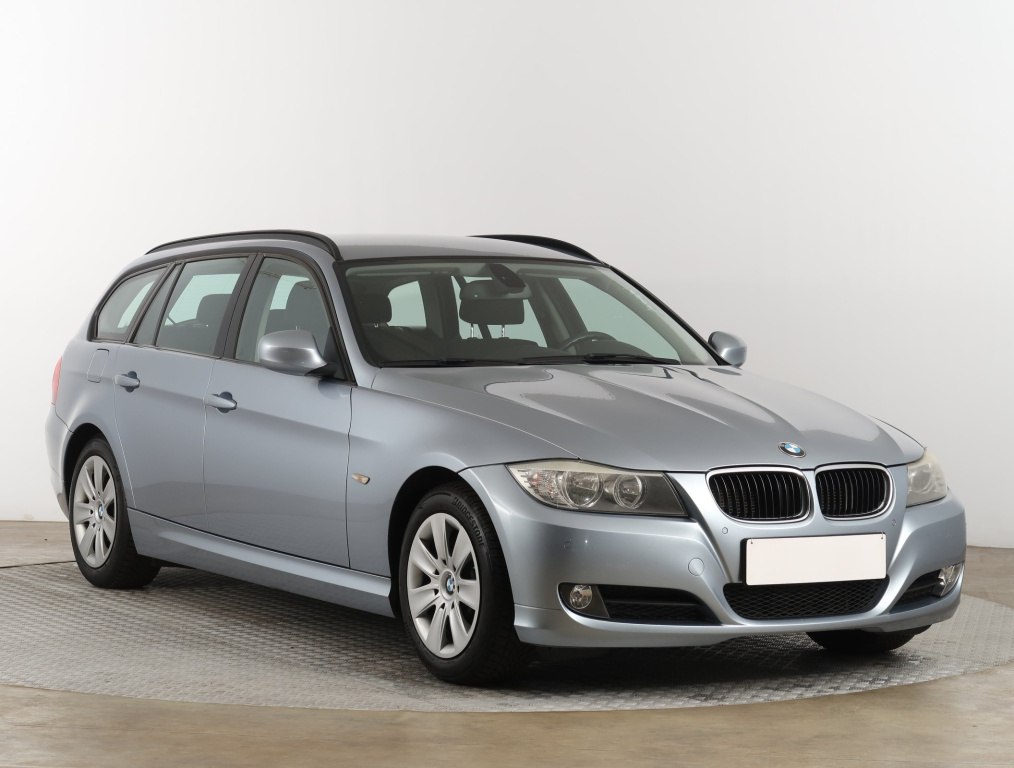 BMW 3, 2011, 318 d, 105kW