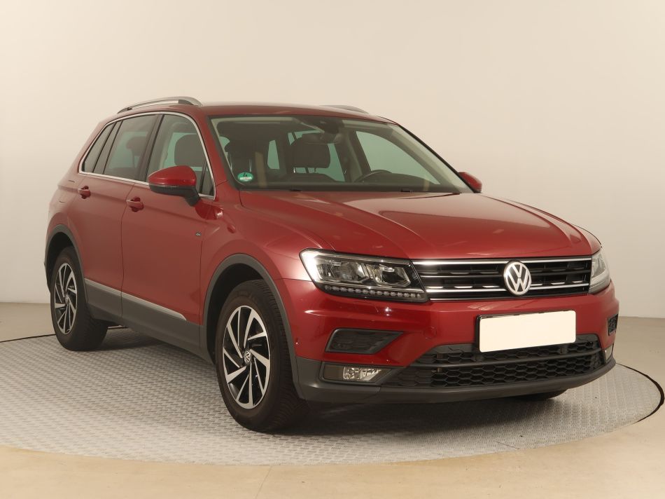 Volkswagen Tiguan - 2019