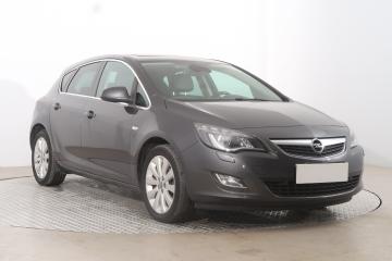 Opel Astra, 2012