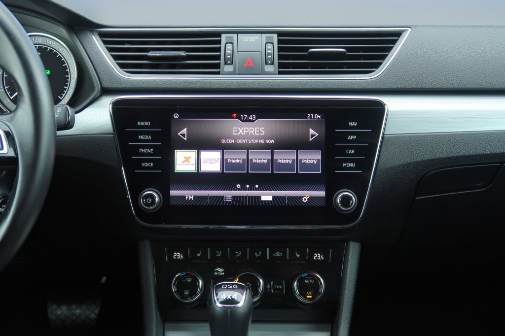 Škoda Superb