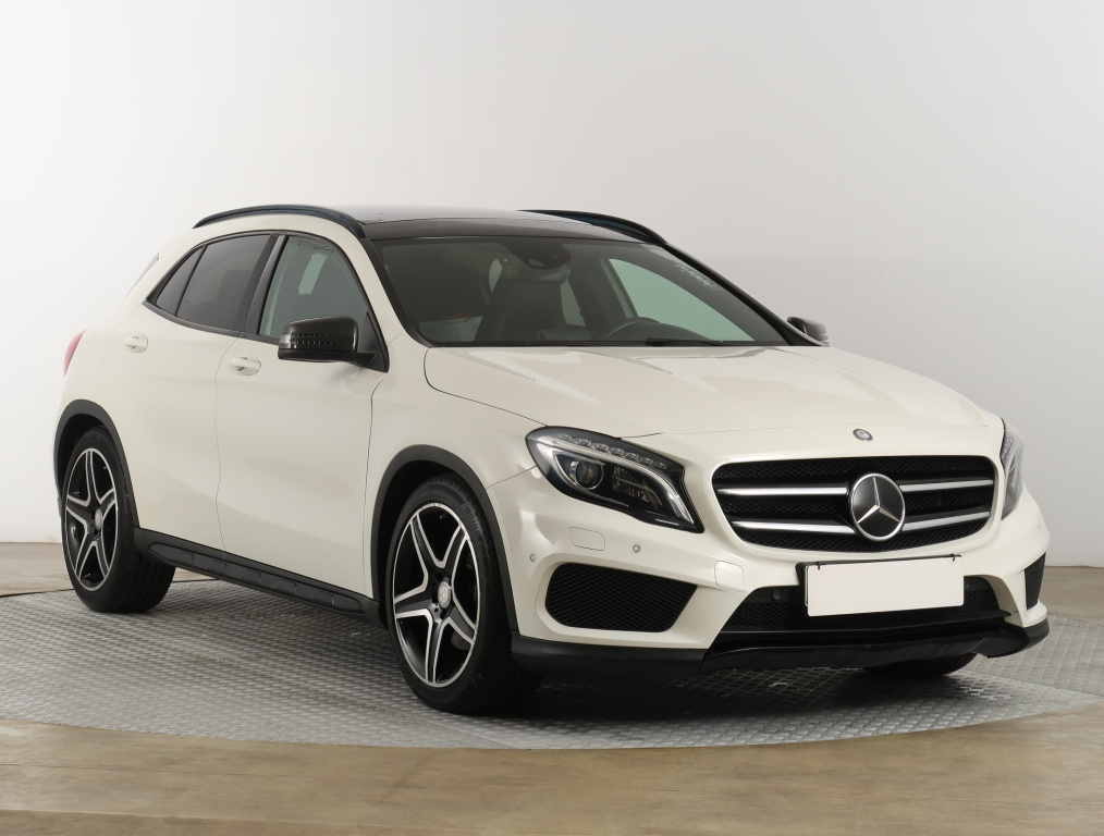 Mercedes-Benz GLA 220 CDI 4MATIC, 2014, GLA 220 CDI 4MATIC, 125kW, 4x4