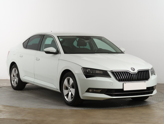 Škoda Superb 2016